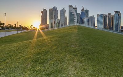 كيف تحمي نفسك من ضربة الشمس في قطر
